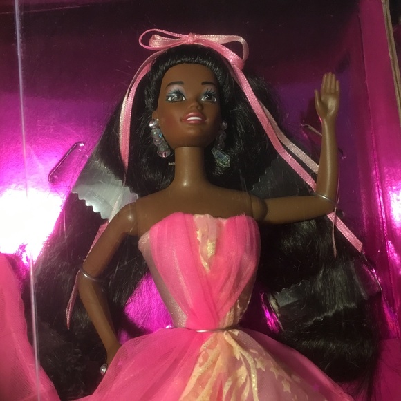 Dance n Twirl Barbie (First Barbie ever to dance by radio control!) - Picture 15 of 16